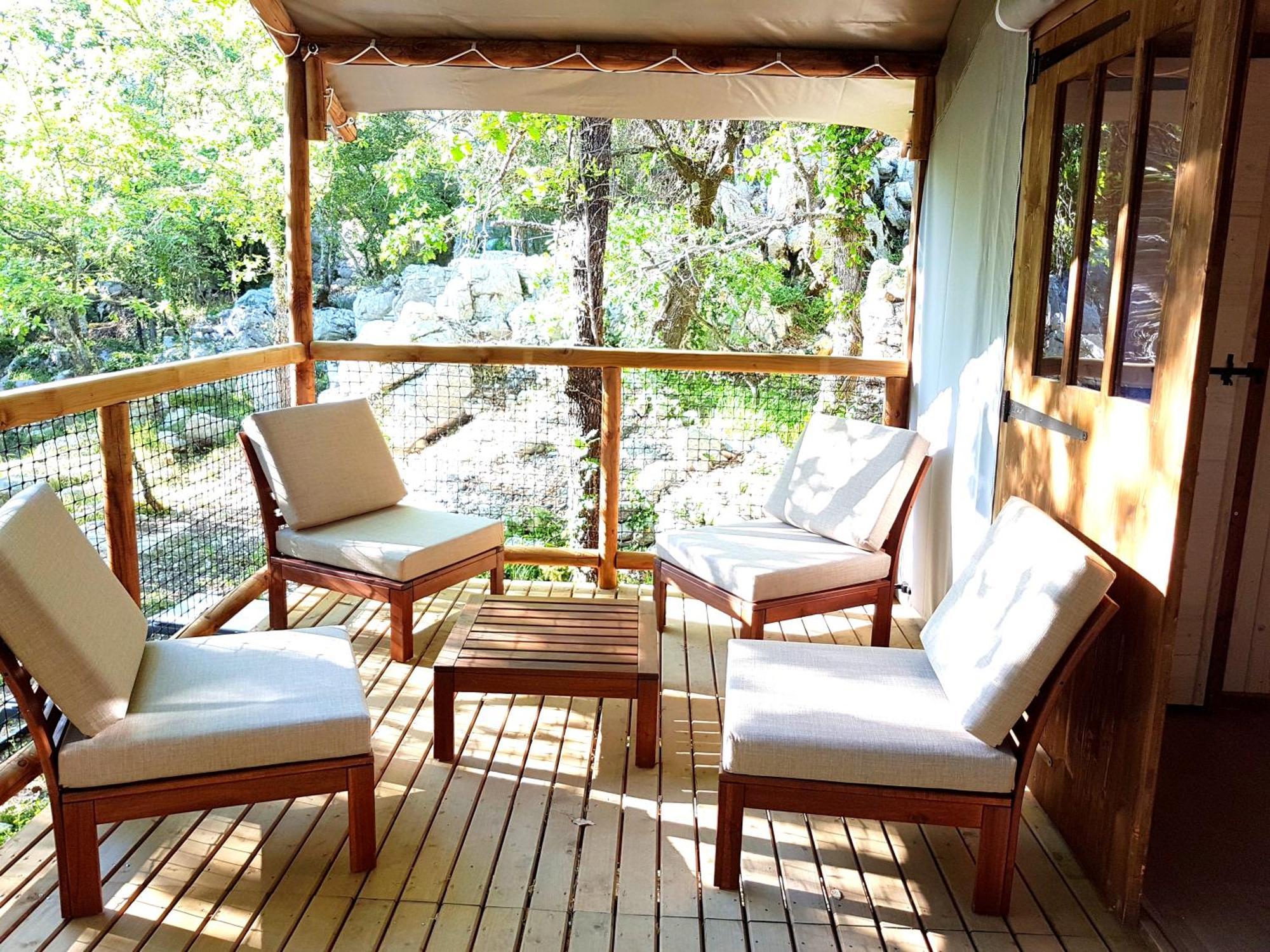 בלאזוק Cabanes Lodges Le Serviere מראה חיצוני תמונה